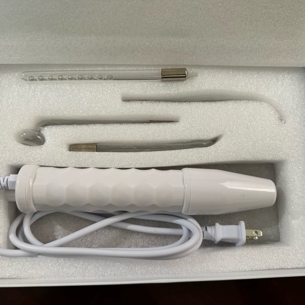 White Facial Wand Set